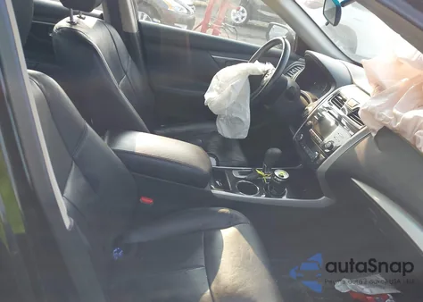 2013 Nissan Altima 2.5 Sv z USA, uszkodzony, nr VIN 1N4AL3AP2DC143695